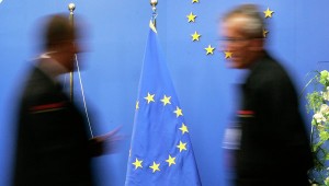 Евросоюз может в июле рассмотреть вопрос об ослаблении санкций