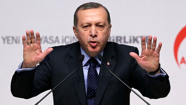 Под шквалом критики Запада и на пороге войны с Турцией