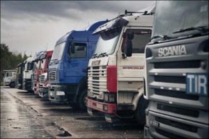 Россия и Украина вступили в "войну грузовиков"