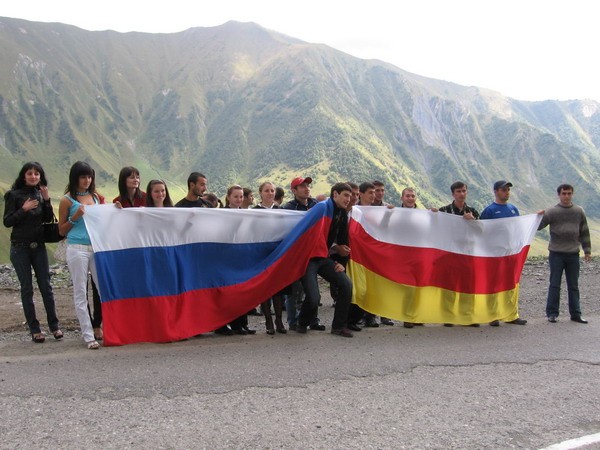 В Южной Осетии продолжается борьба «с перетягиванием российского одеяла»