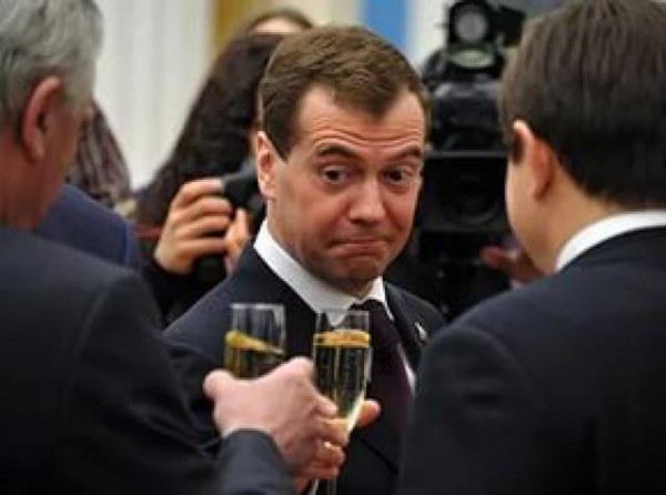 Российское правительство злоупотребляет спиртным