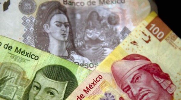 Мексиканский песо рухнул на фоне выборов в США