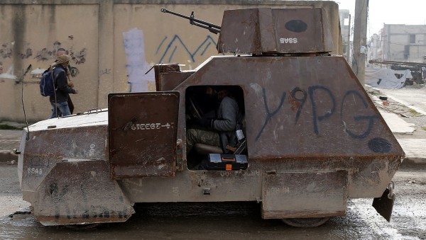 Самодельный бронеавтомобиль в Кобани