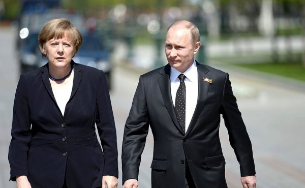 Визит Меркель в Москву: контекст и темы для переговоров