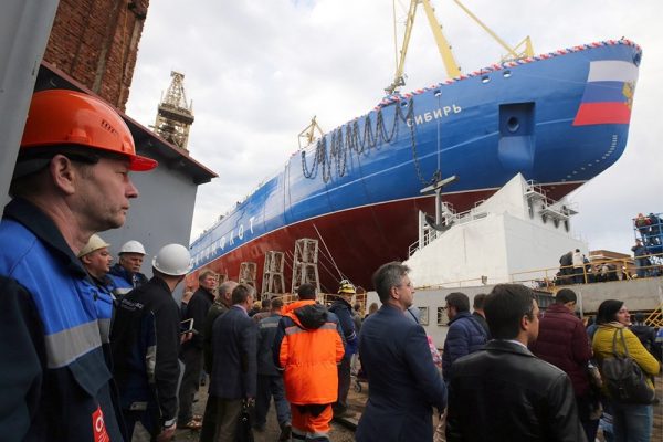 В Петербурге спустили на воду крупнейший в мире ледокол 