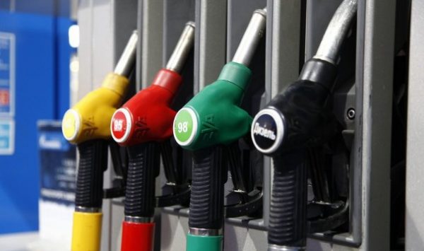 Цены на бензин могут превысить 50 рублей