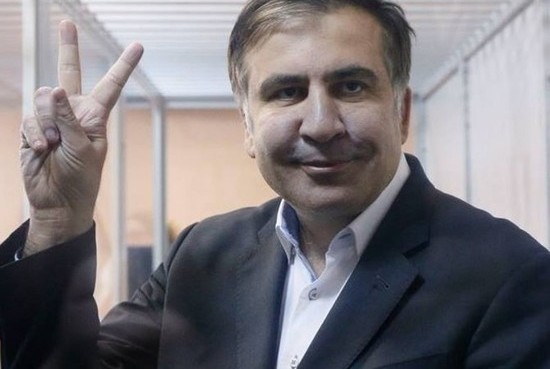 "Мише тяжело": Саакашвили опозорился письмом к Порошенко