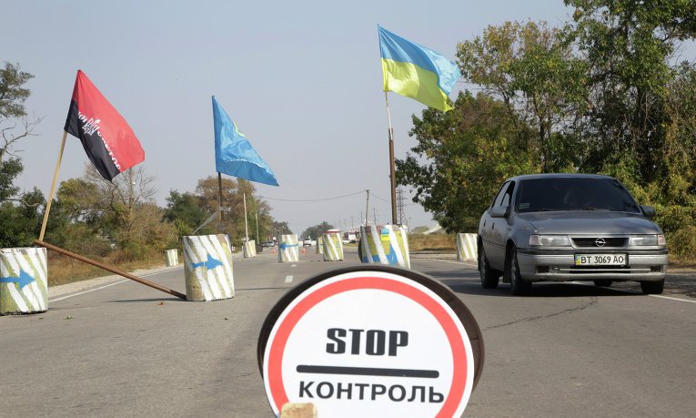 Поставки продуктов с Украины в Крым полностью прекращены