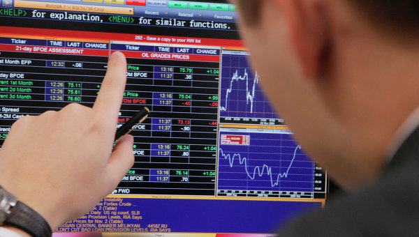 Bloomberg: иностранные инвесторы избавляются от российских активов