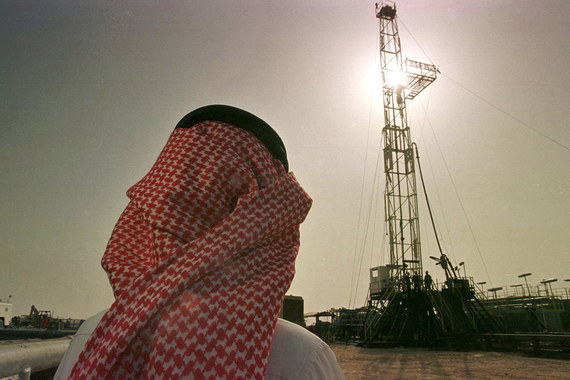 Саудовская Аравия и РФ проведут переговоры по рынку нефти в Дохе