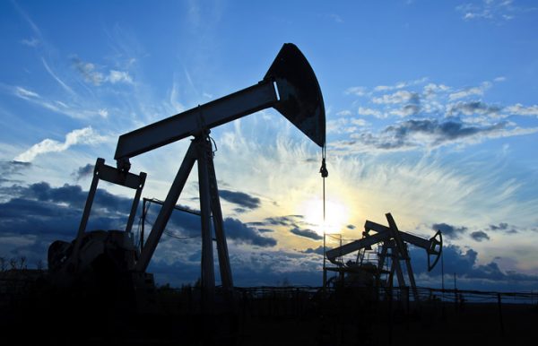 США планируют резко сократить закупки нефти на мировом рынке