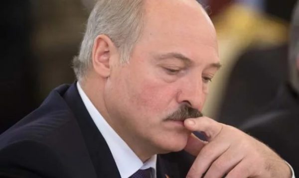 Замкнутый круг: Госдолг Беларуси приблизился к критической отметке