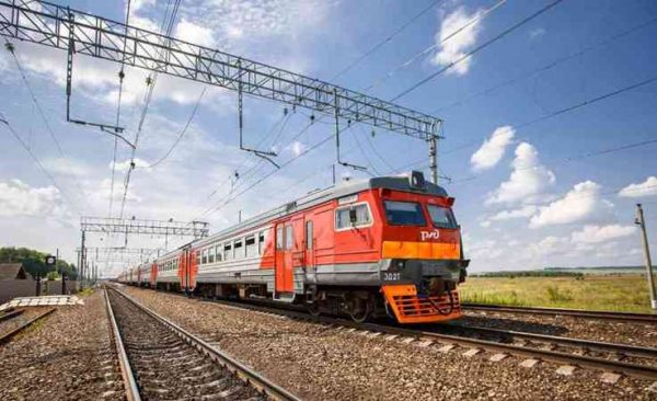 Киев оценил убытки от прекращения курсирования российских поездов в одну гривну