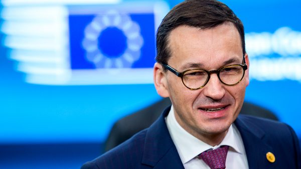 Новый премьер Польши Моравецкий уволил министров-русофобов
